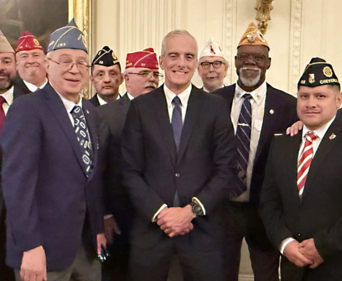 Gary Ginsburg with VSO leaders at whitehouse on veterans day.